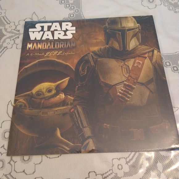 2022 Star Wars Mandalorian Wall Calendar - Picture 5 of 10